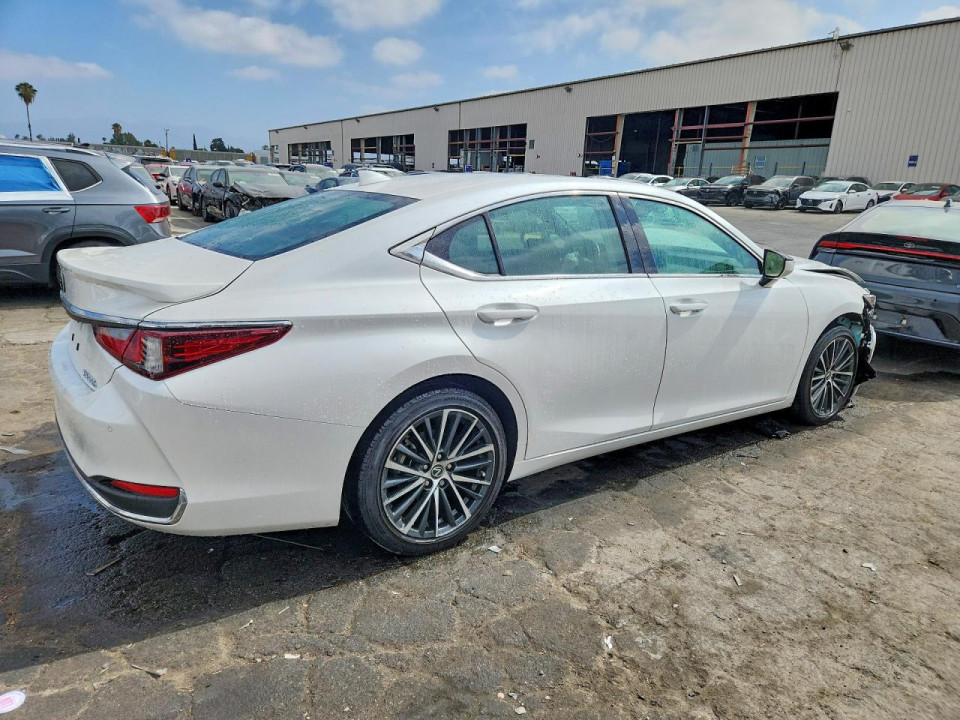 Lexus ES300 2025 — Copart