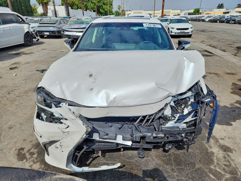 Lexus ES300 2025 — Copart