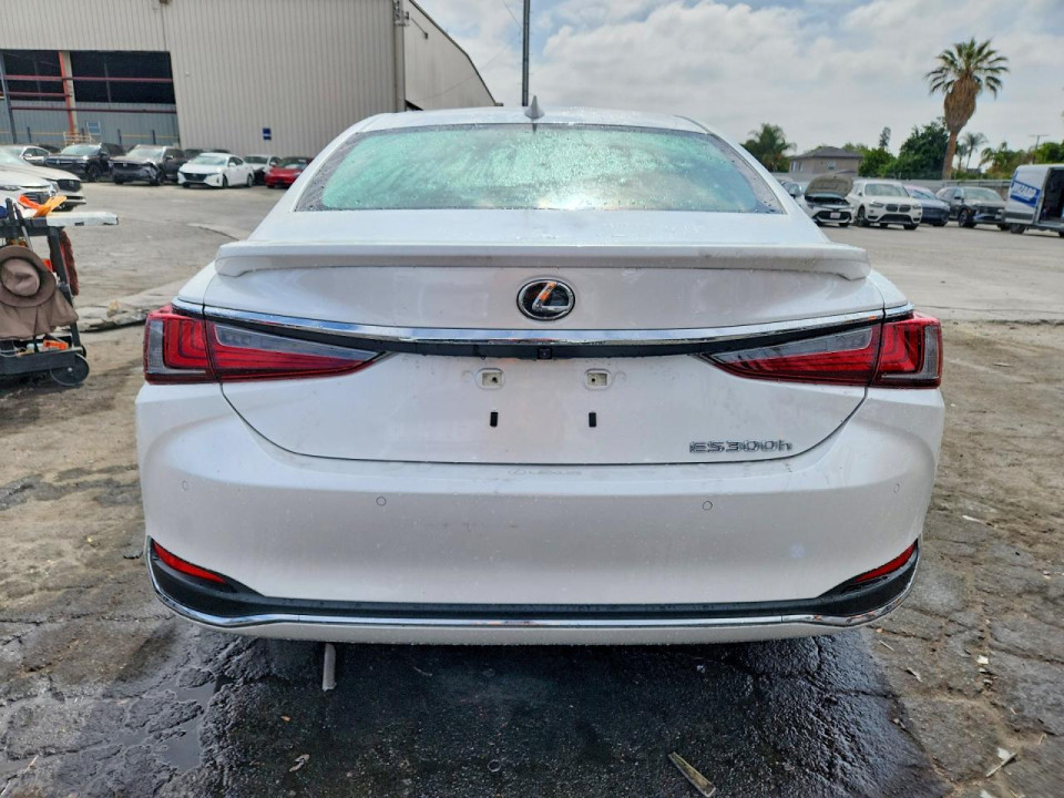 Lexus ES300 2025 — Copart