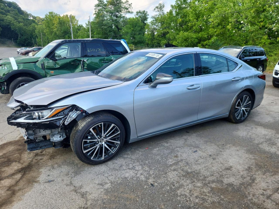 Lexus ES350 2025 — Copart