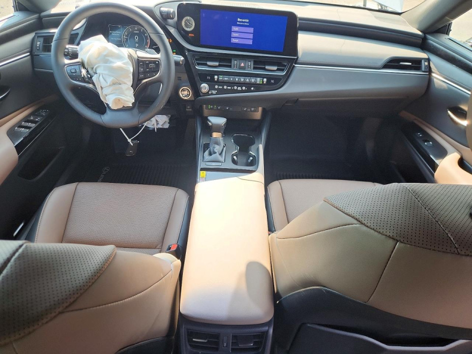 Lexus ES350 2025 — Copart