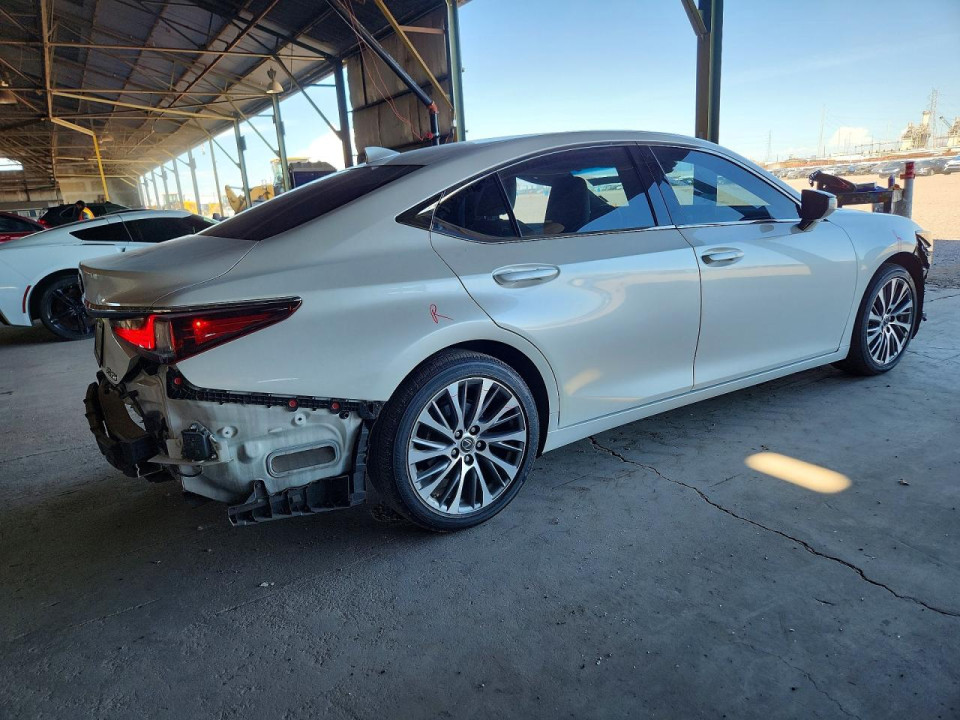 Lexus ES350 2020 — Copart
