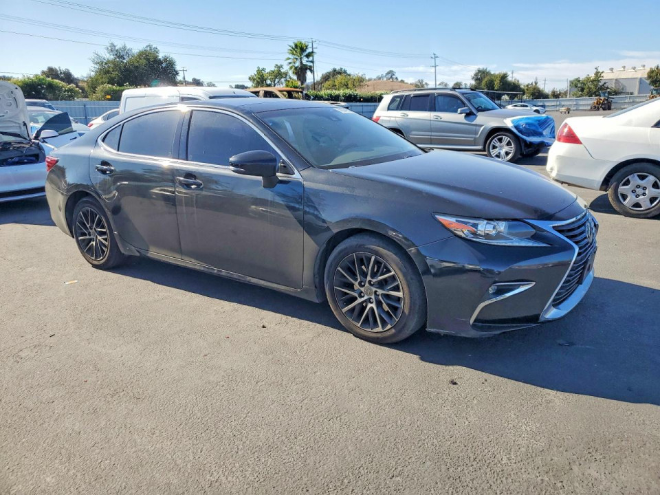 Lexus ES350 2017 — Copart