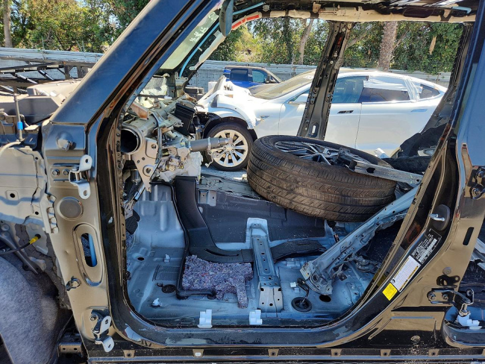 Lexus GX 2025 — Copart