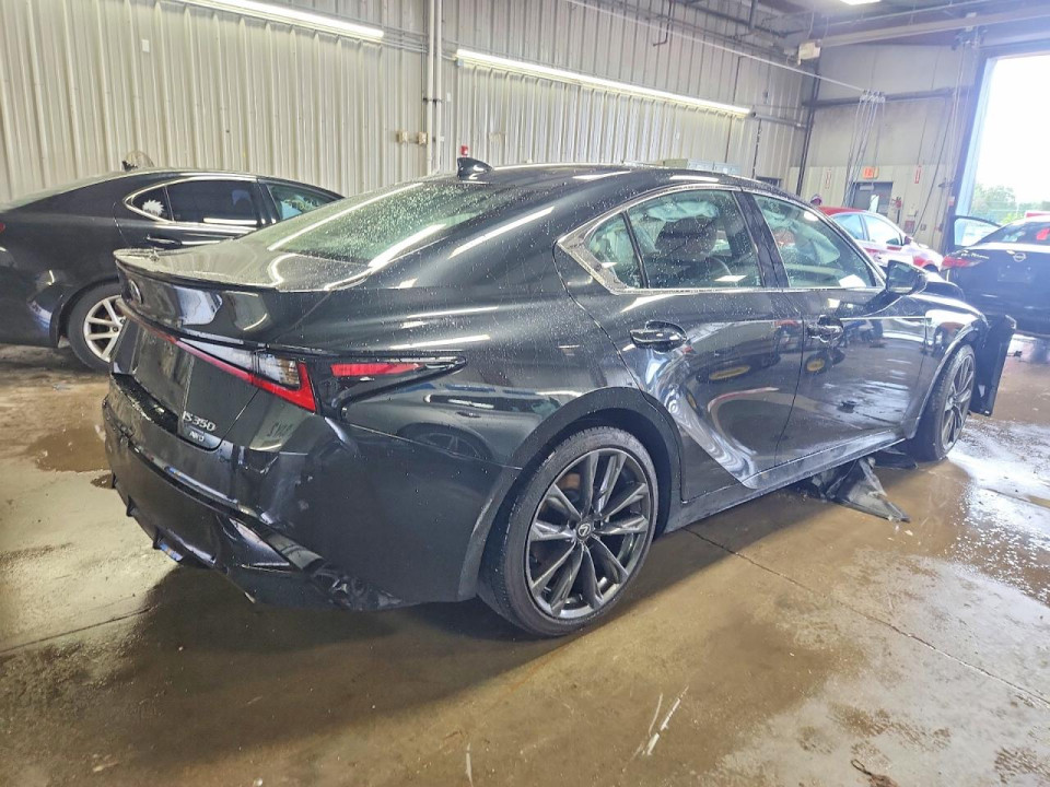 Lexus IS 2025 — Copart