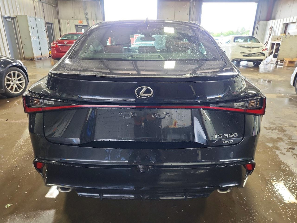 Lexus IS 2025 — Copart