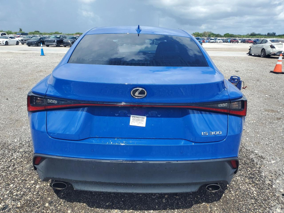 Lexus IS 2024 — Copart