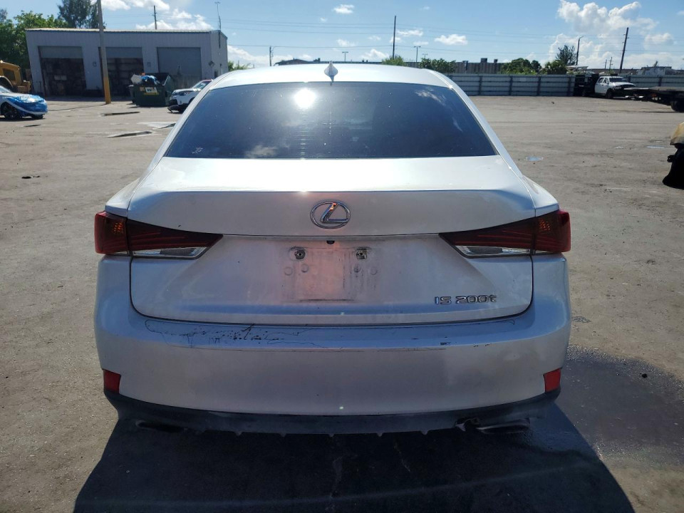 Lexus IS 2017 — Copart