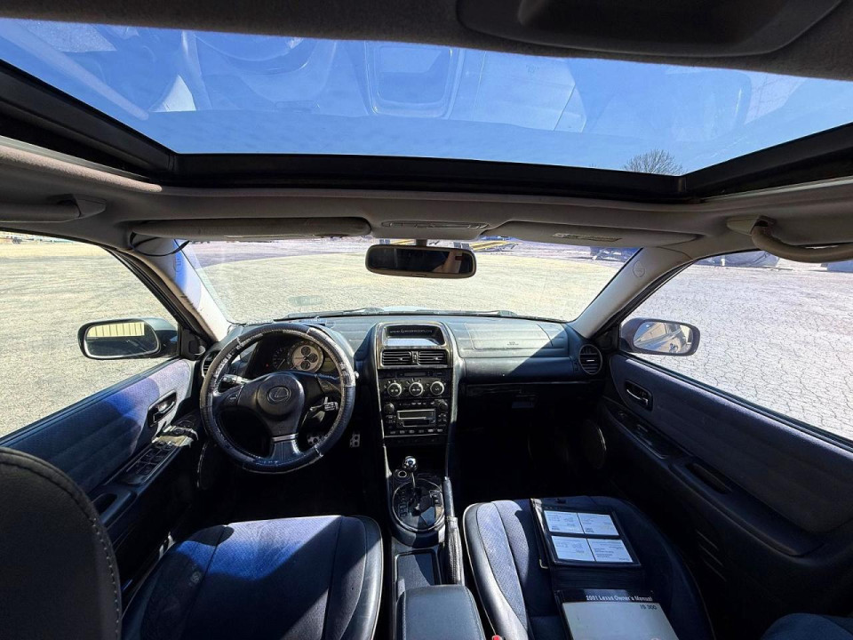 Lexus IS 2003 — Copart