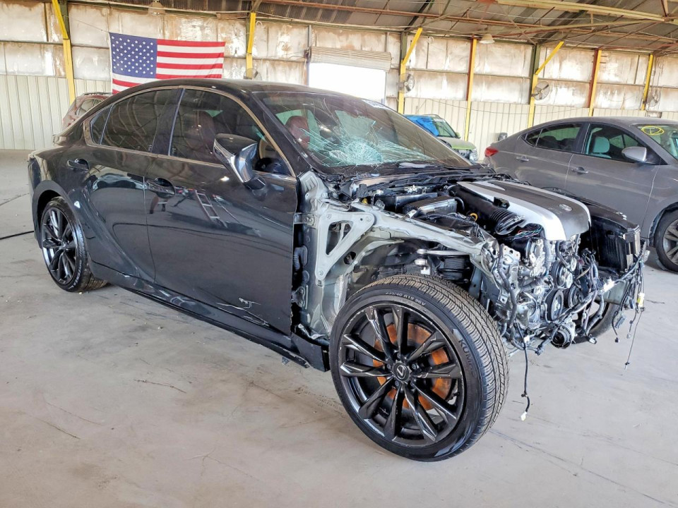 Lexus IS 2025 — Copart