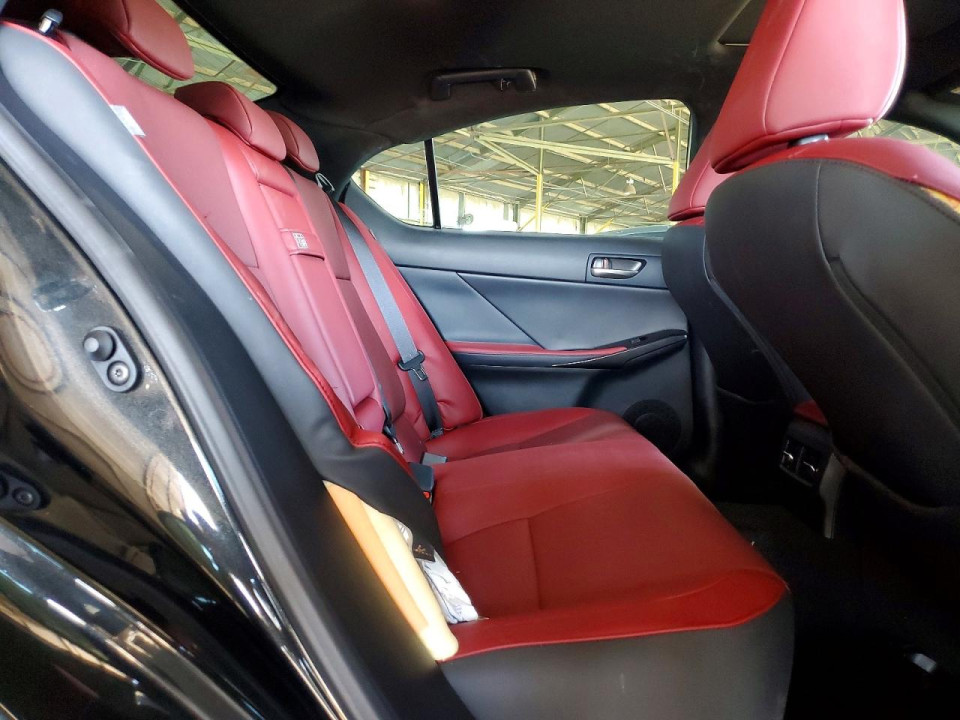 Lexus IS 2025 — Copart