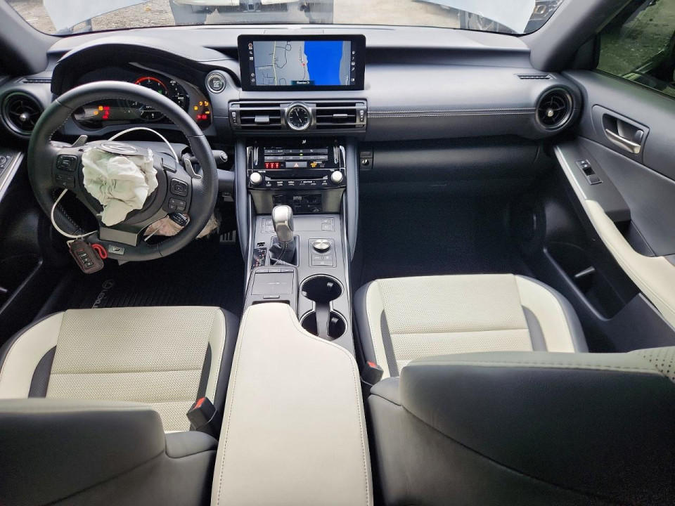 Lexus IS 2025 — Copart