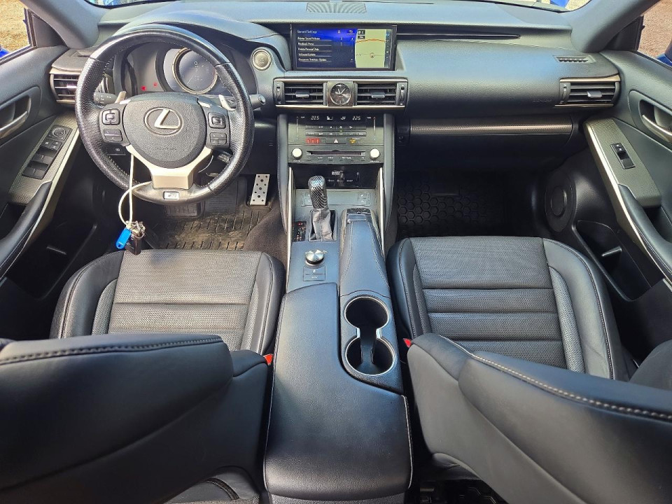 Lexus IS 2017 — Copart