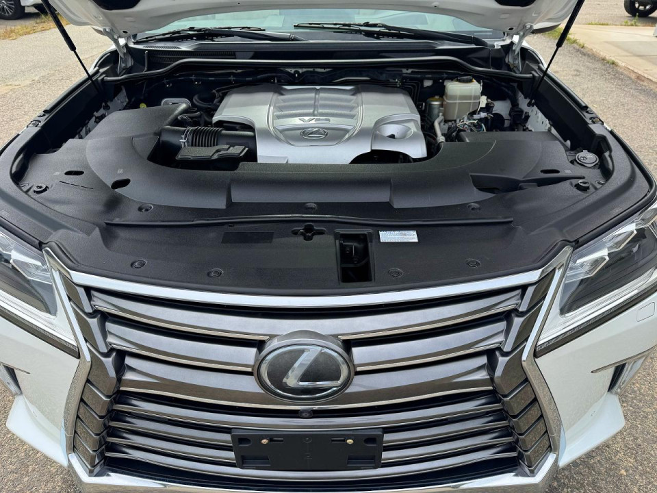 Lexus LX570 2016 — Copart