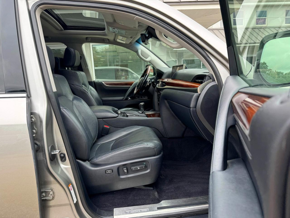 Lexus LX570 2016 — Copart