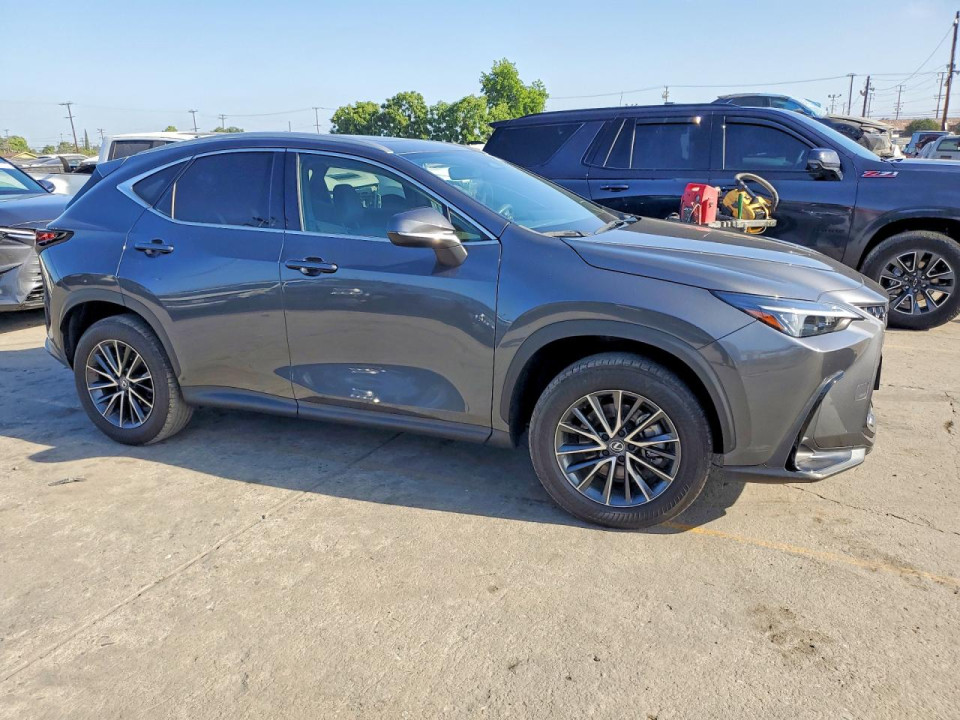 Lexus NX 2024 — Copart