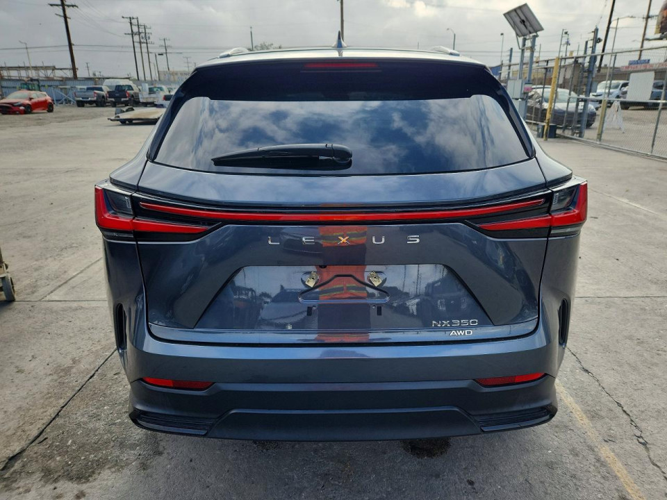 Lexus NX 2024 — Copart