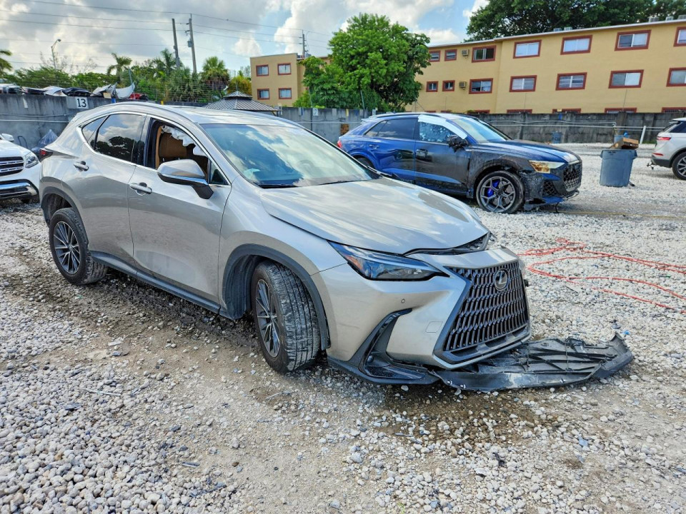 Lexus NX 2025 — Copart