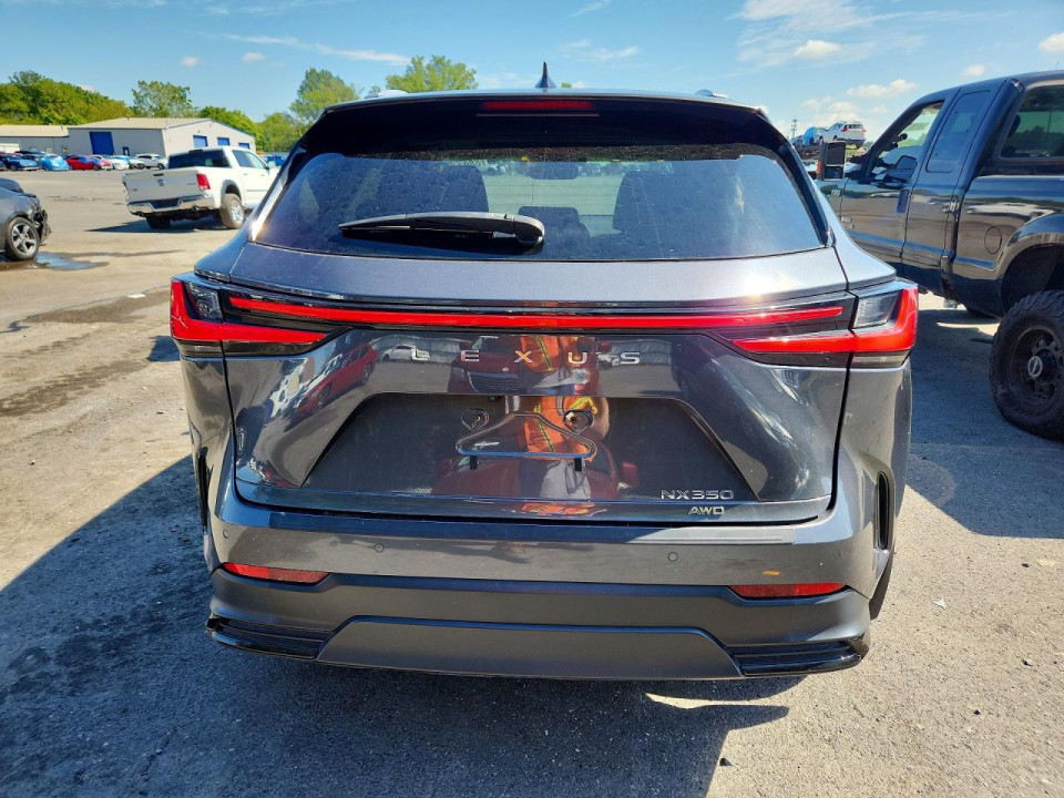 Lexus NX 2024 — Copart