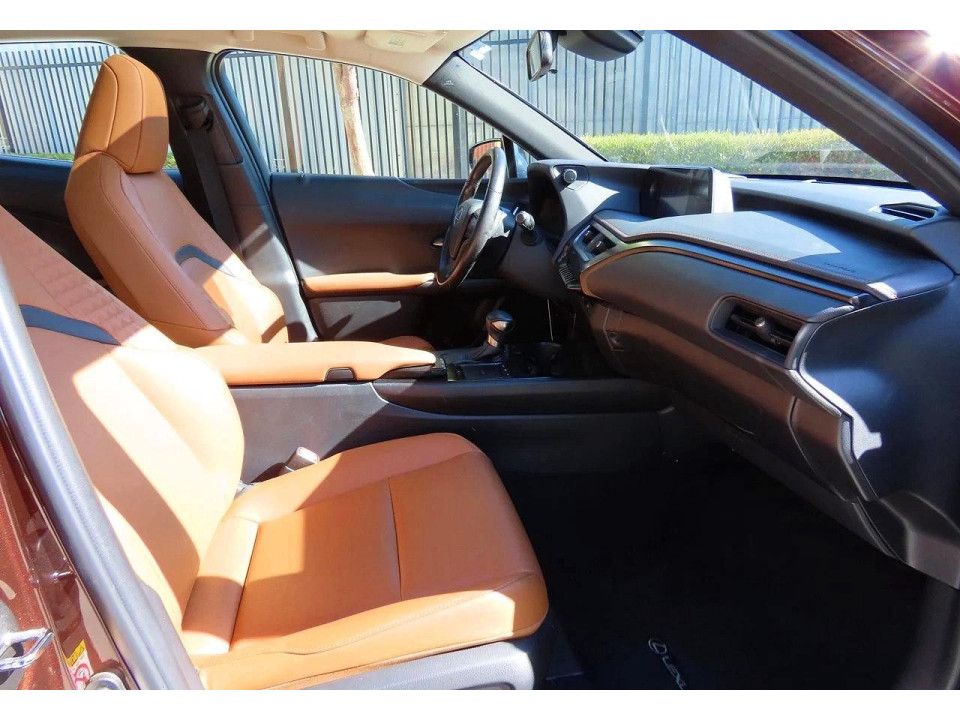 Lexus UX 200 2019 — Copart