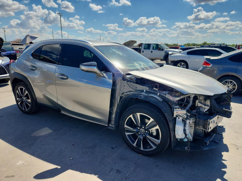 Lexus UX 200 2019 — Copart