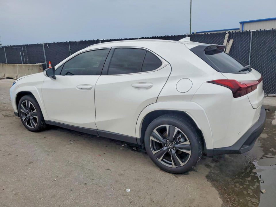 Lexus UX300H 2025 — Copart
