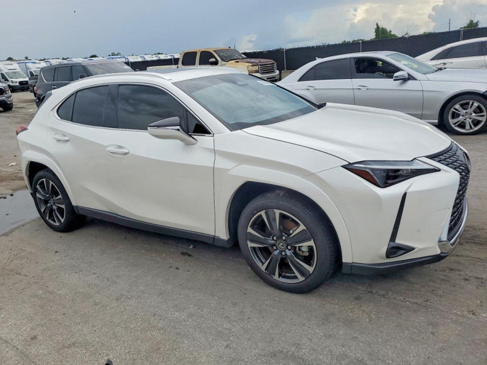 Lexus UX300H 2025 — Copart