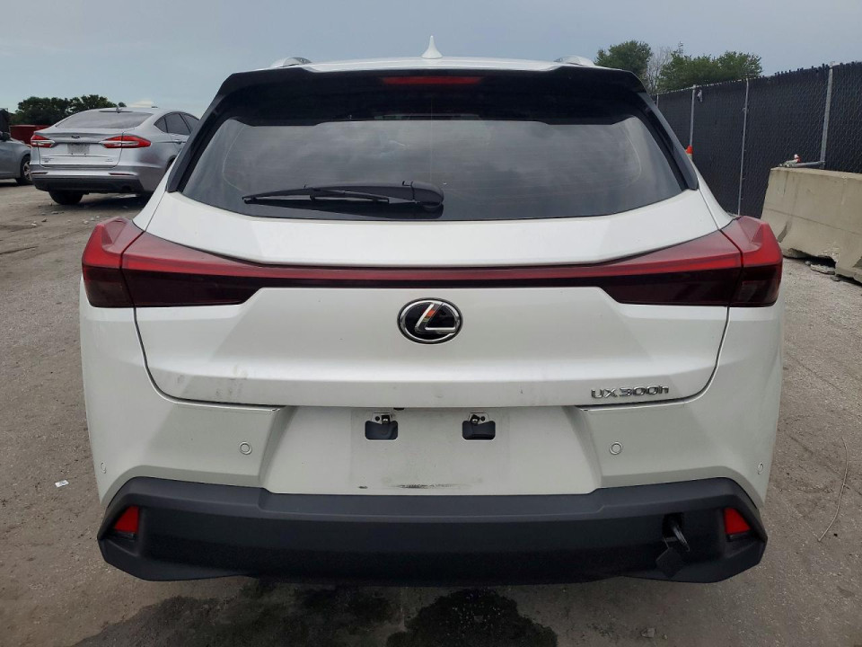 Lexus UX300H 2025 — Copart