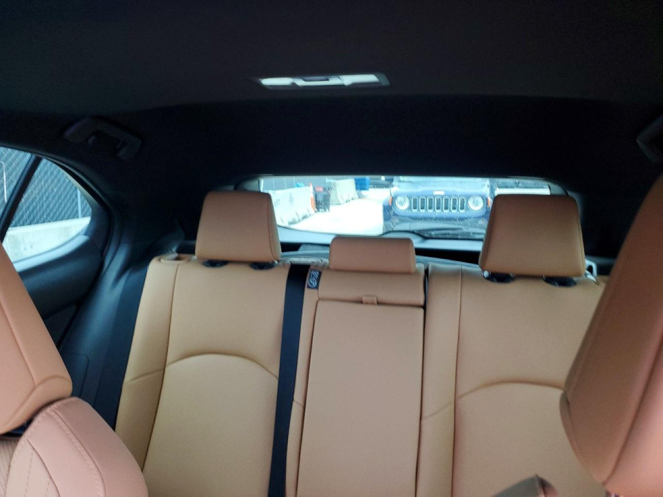 Lexus UX300H 2025 — Copart