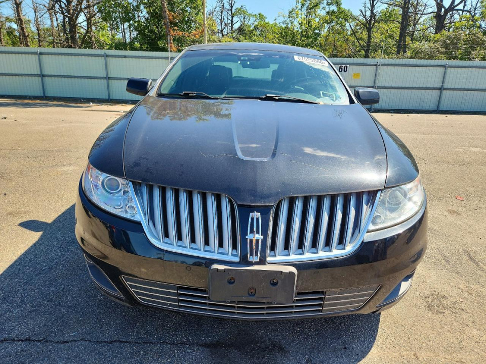 Lincoln MKS 2010 — Copart