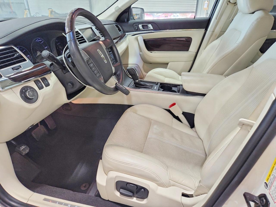 Lincoln MKS 2011 — Copart