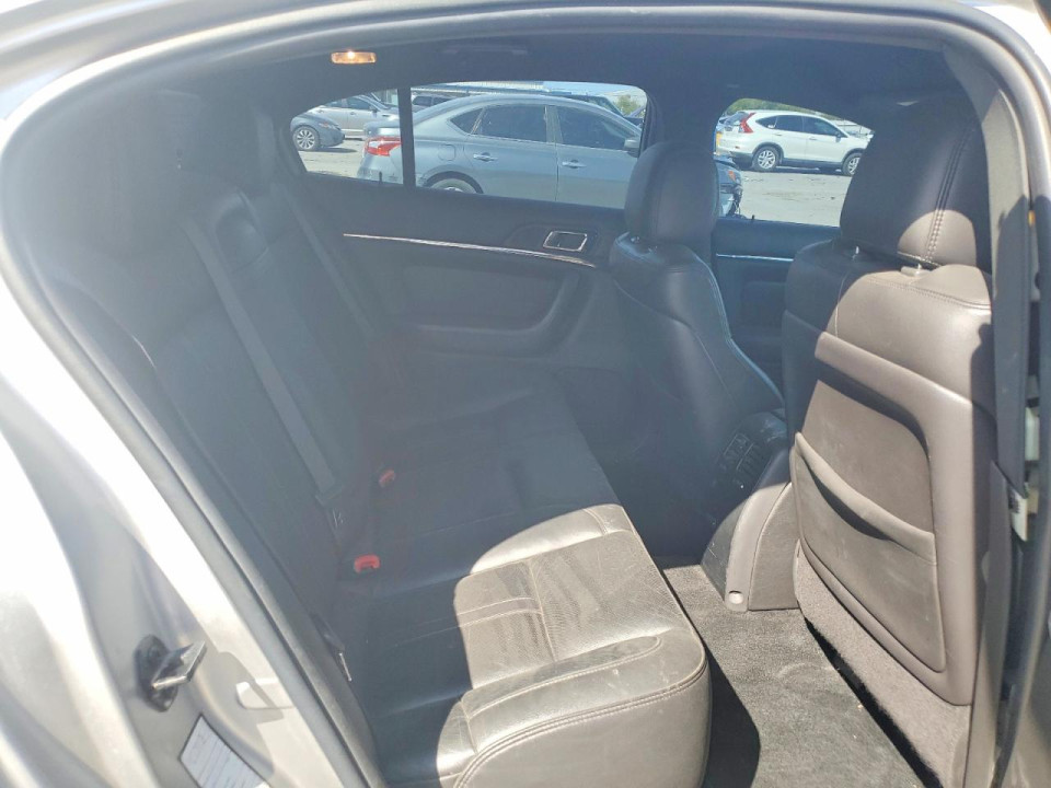 Lincoln MKS 2013 — Copart