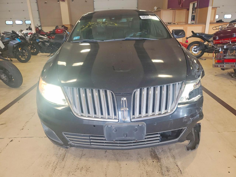Lincoln MKS 2011 — Copart