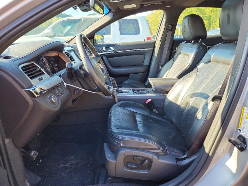 Lincoln MKS 2012 — Copart