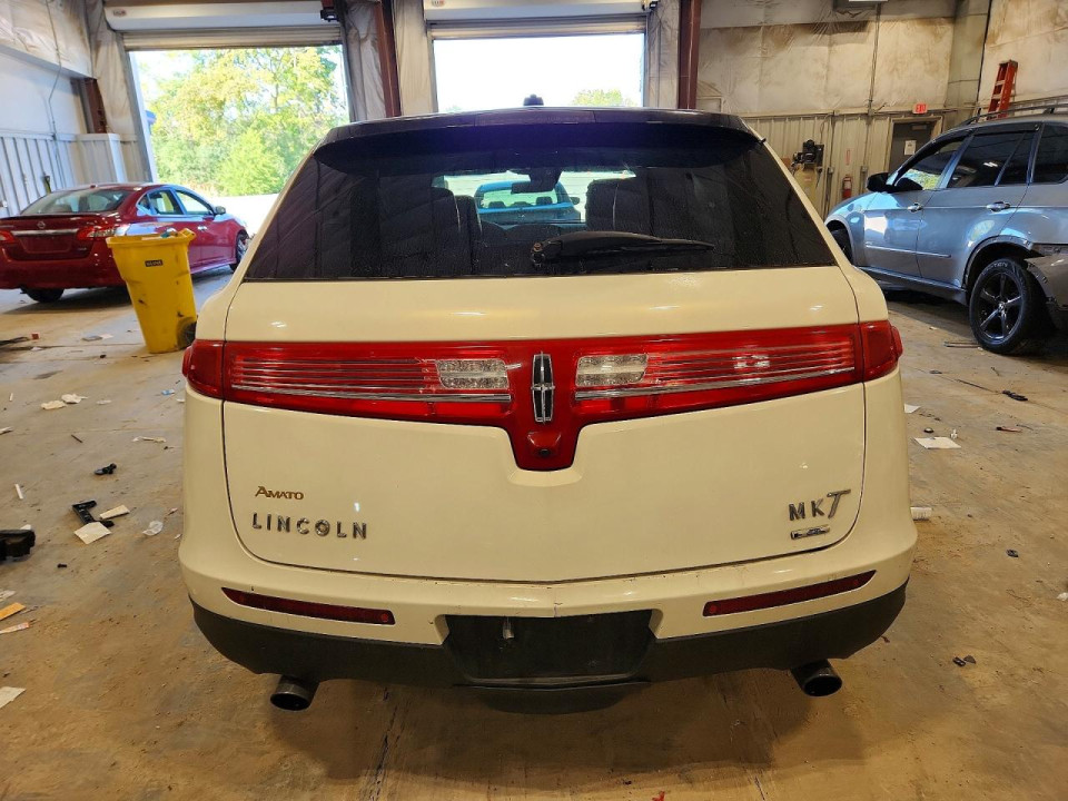 Lincoln MKT 2012 — Copart