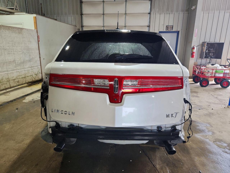 Lincoln MKT 2018 — Copart