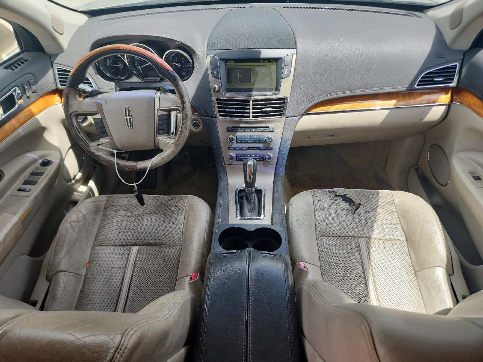 Lincoln MKT 2011 — Copart