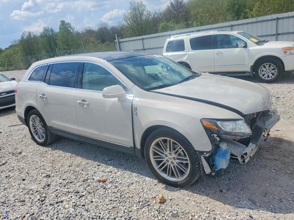 Lincoln MKT 2019 — Copart