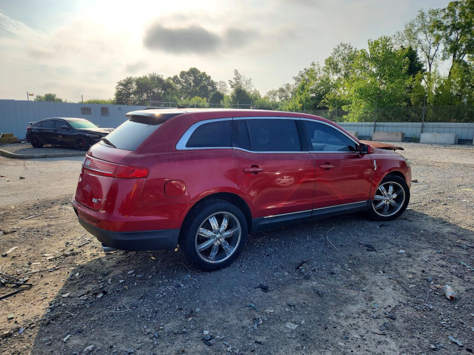 Lincoln MKT 2010 — Copart
