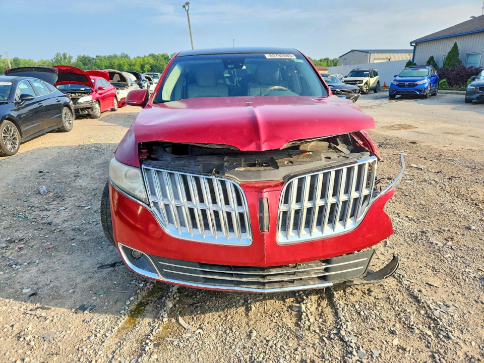Lincoln MKT 2010 — Copart