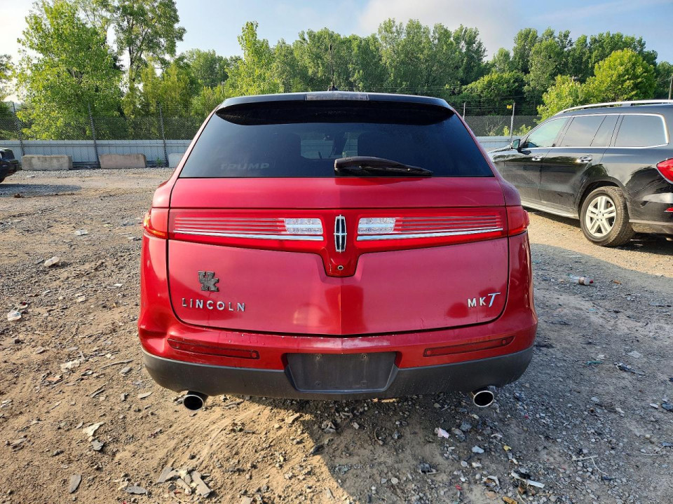 Lincoln MKT 2010 — Copart