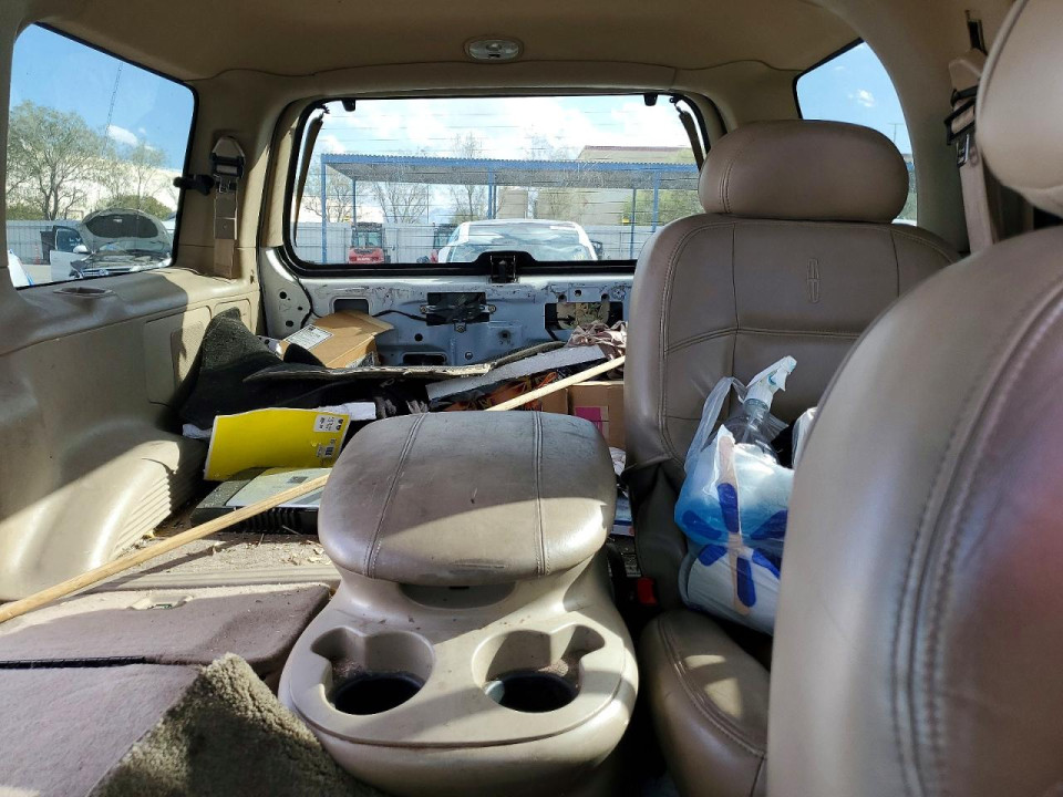 Lincoln NAVIGATOR 2000 — Copart
