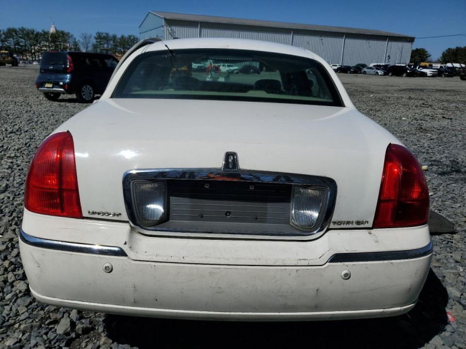 Lincoln TOWNCAR 2003 — Copart