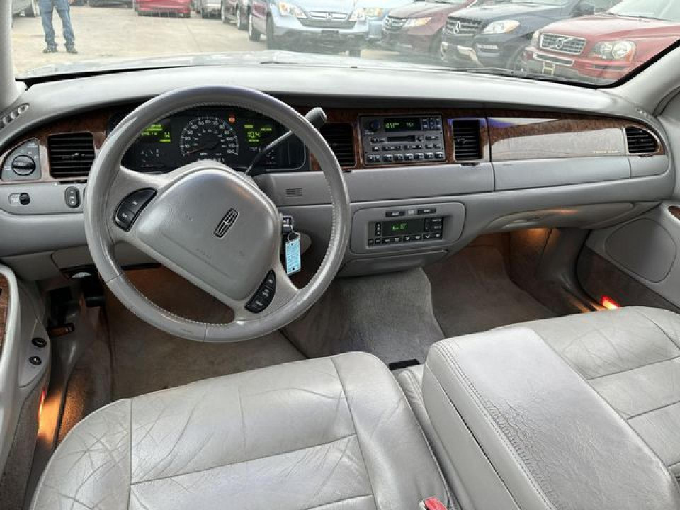 Lincoln TOWNCAR 2001 — Copart