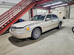 Lincoln TOWNCAR 2000 — Copart