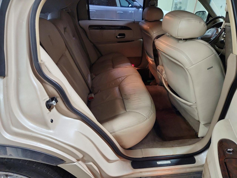 Lincoln TOWNCAR 2000 — Copart