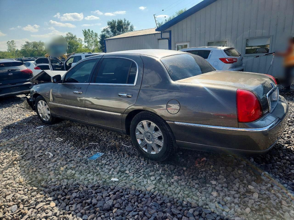 Lincoln TOWNCAR 2004 — Copart