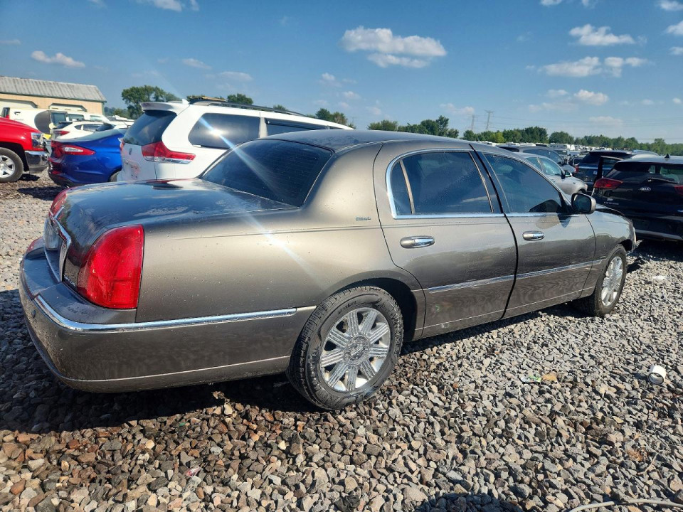 Lincoln TOWNCAR 2004 — Copart
