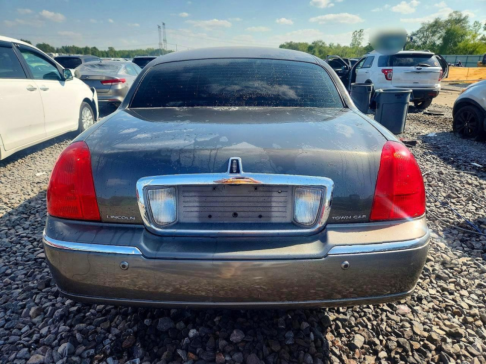 Lincoln TOWNCAR 2004 — Copart