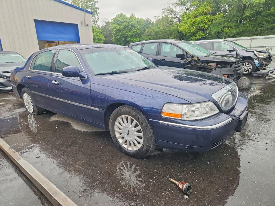 Lincoln TOWNCAR 2003 — Copart